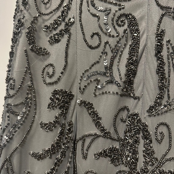 * Adrianna Papell Womens Bead Long Dress with sleeveless.  never worn - Picture 4 of 7